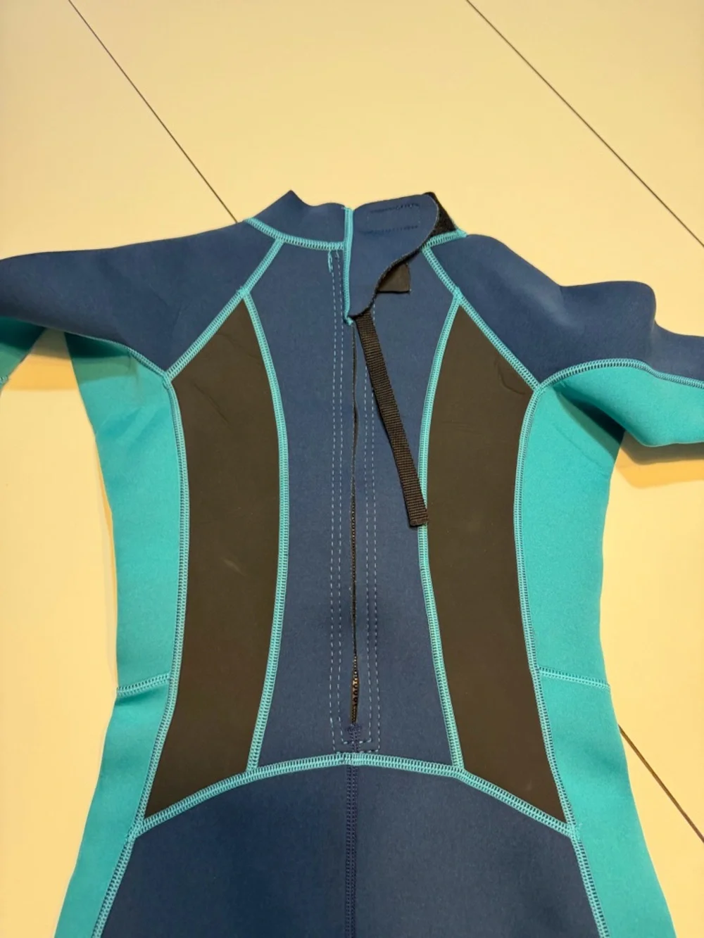 Mountain Warehouse Kids 11-12 Full Neoprene Wetsuit in navy and aqua
